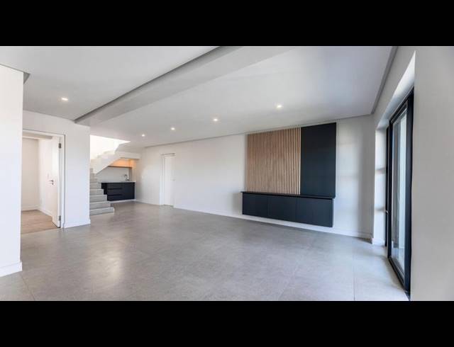 4 BEDROOM TOWNHOUSE FOR SALE IN MELKBOSSTRAND